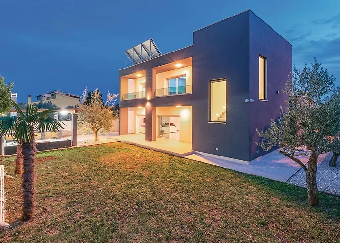 Five-bedroom In * Fažana