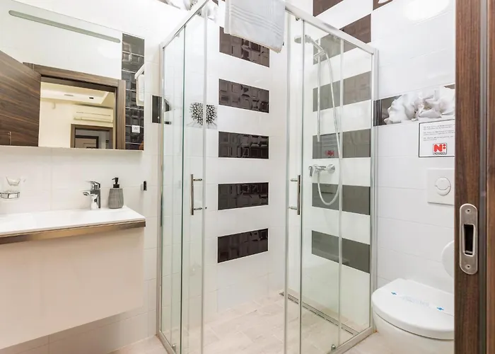 Five-bedroom In Vakantiehuis *